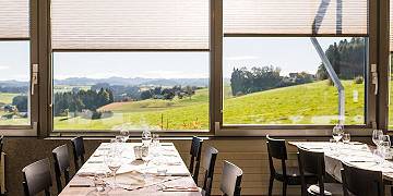 Essen, Trinken und Geniessen. Unsere typischen Schweizer Gerichte sind aus regionalen Zutaten gekocht und mit Liebe zubereitet. Kommen Sie ins Emmental und entdecken Sie den Geschmack dieser einzigartigen Region.